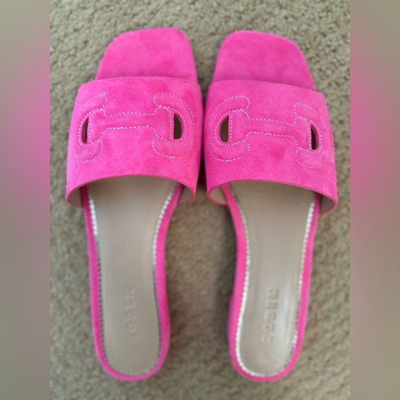 Boden Stitch Cut Out Snaffle Sliders - Picture 4 of 4